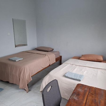 Smiley'S Homestay Berastagi Exterior foto
